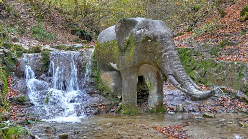 Ein Steinelefant im Stöckentobel