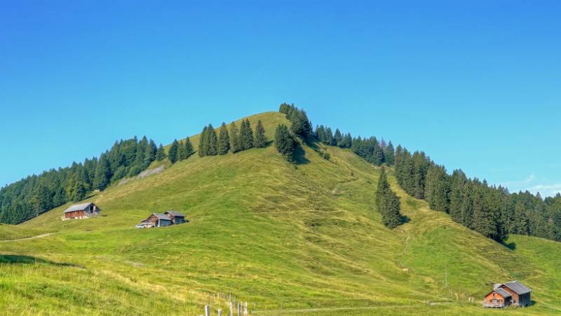 Hügelige Landschaft.