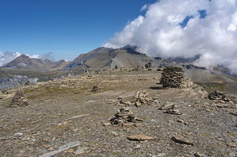 Der Gipfel von Kistenstöckli ist flach und breit, wie ein Fussballfeld