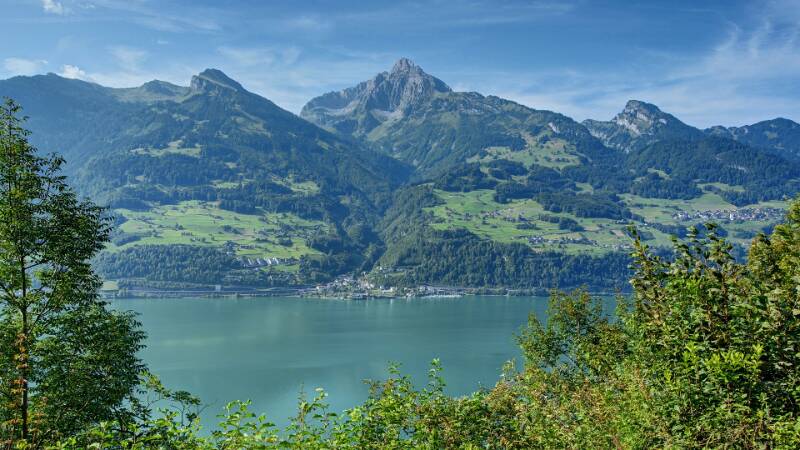 Firzstock, Mürtschenstock und Nüenchamm auf der anderen Seite des Sees
