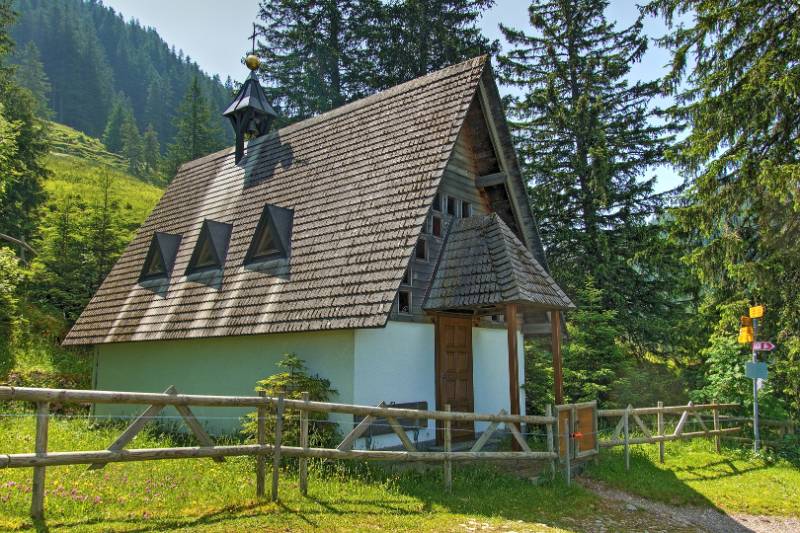 Kleine Kapelle in der Nähe vom Schimbrig Bad