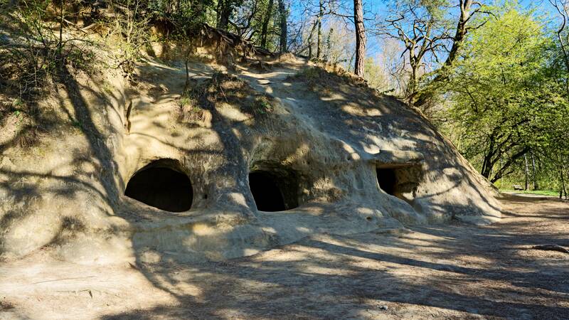 Grottes des Roches Grises